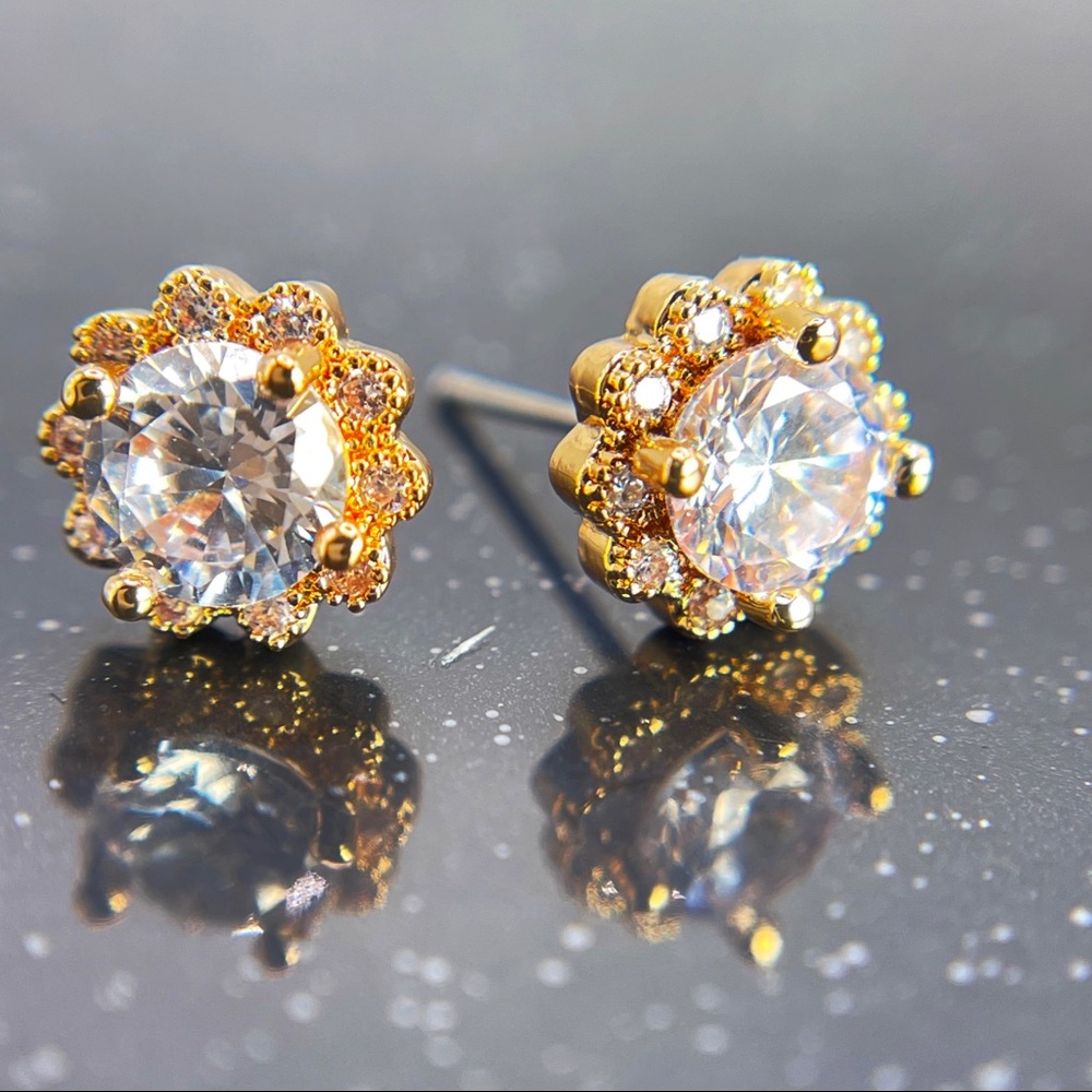 Swarovski Crystal Flower Halo Stud Earrings - Picture 3 of 9